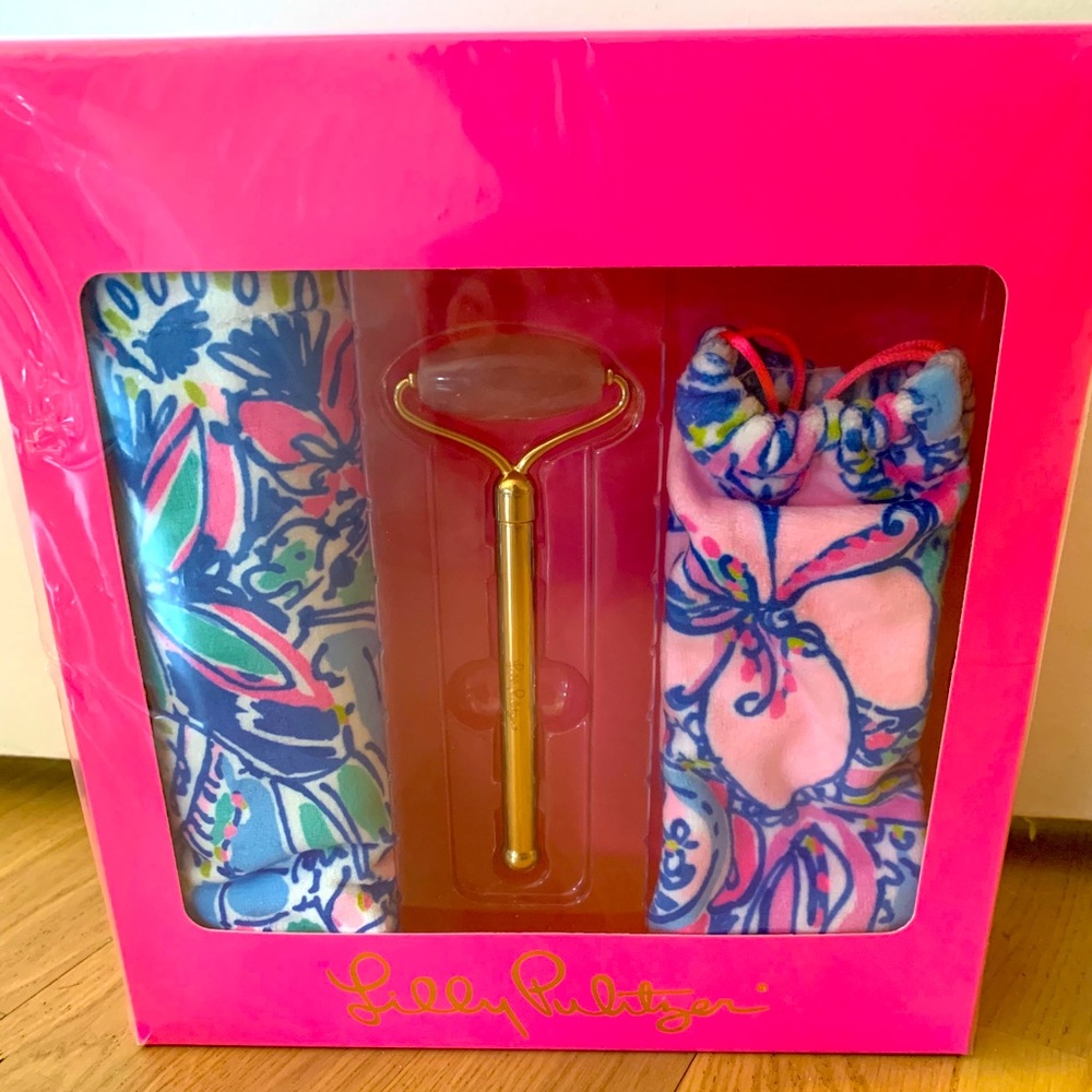 Lilly Pulitzer Spa Set new
